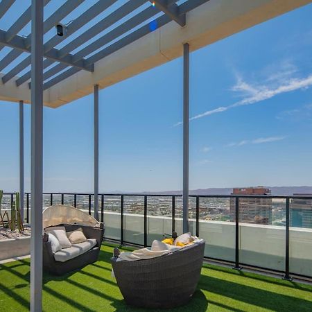 Detailed 2Bd, Highrise Dt, Pool, Gym, Parking, Sleeps 8 Apartment Phoenix Exterior photo