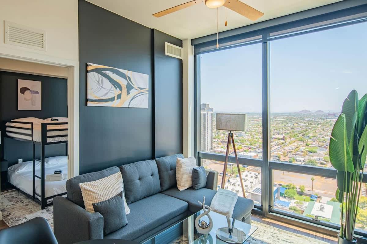 Detailed 2Bd, Highrise Dt, Pool, Gym, Parking, Sleeps 8 Apartment Phoenix Exterior photo